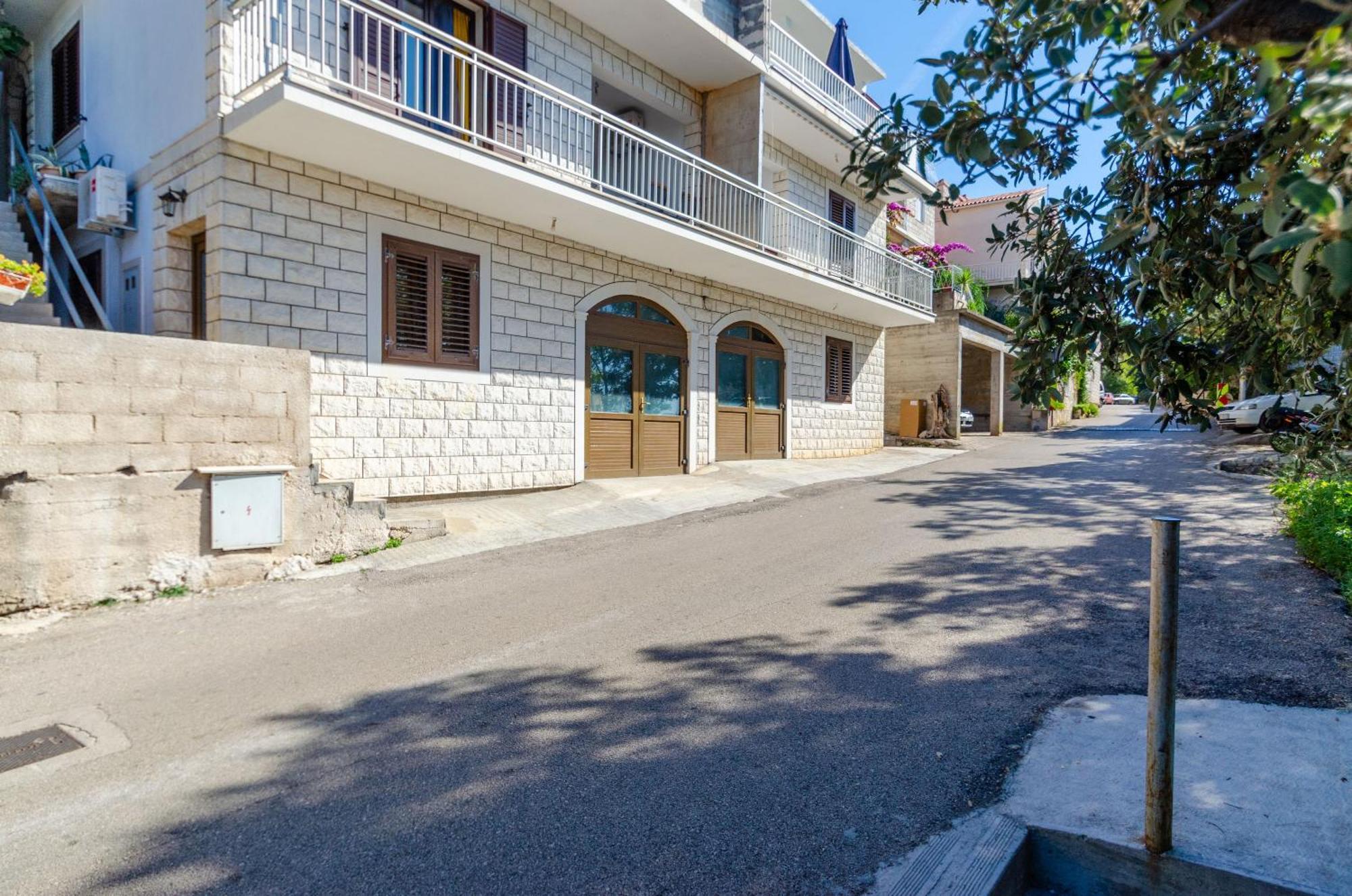 Apartmani Juraj Zavalatica Phòng bức ảnh