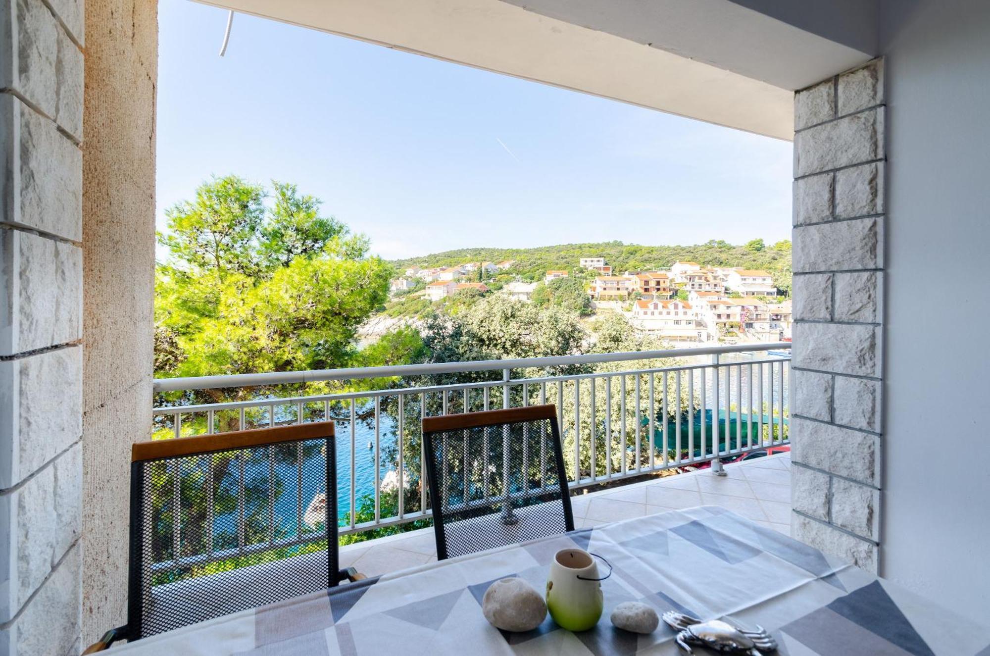 Apartmani Juraj Zavalatica Ngoại thất bức ảnh