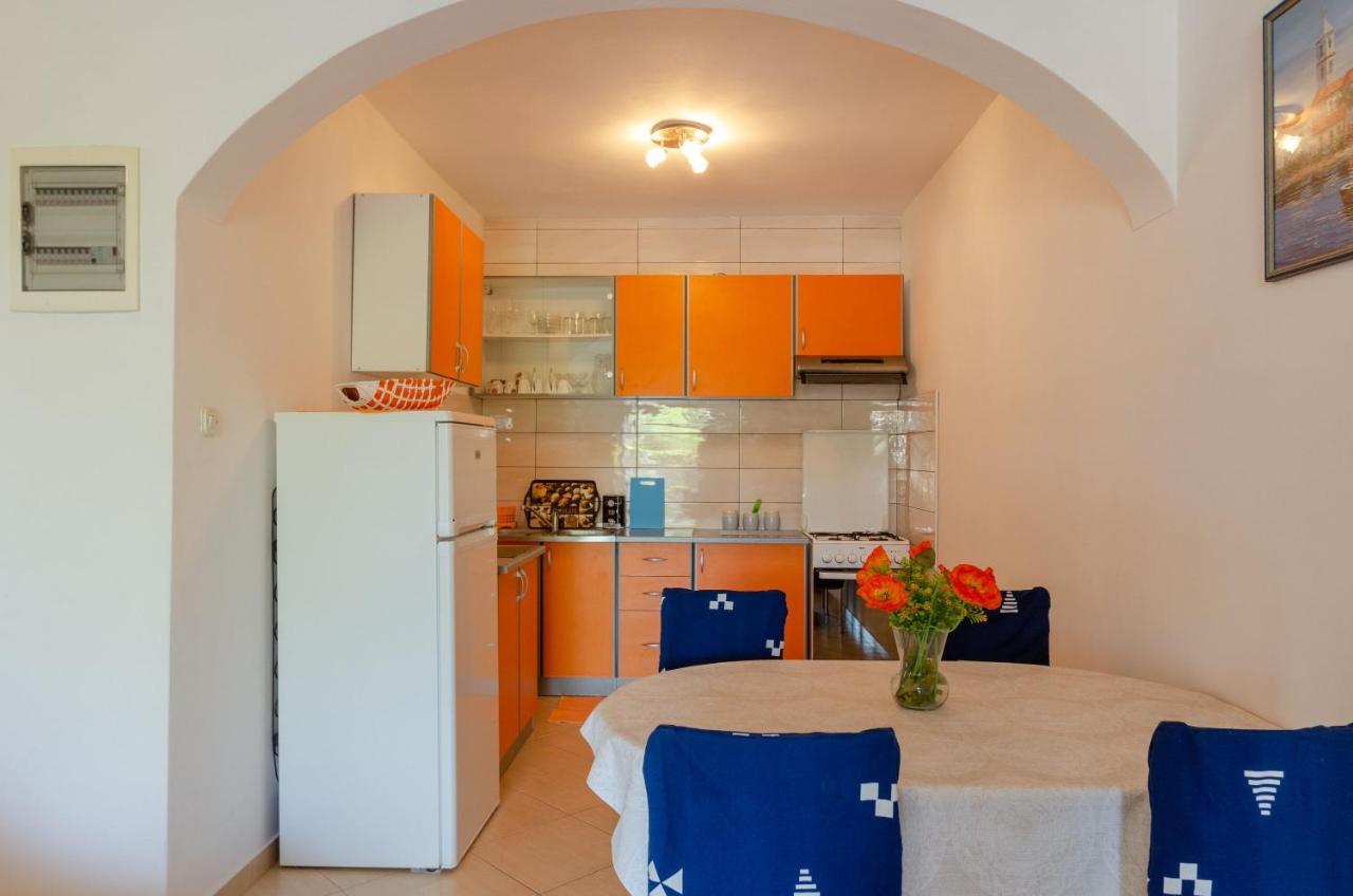 Apartmani Juraj Zavalatica Ngoại thất bức ảnh